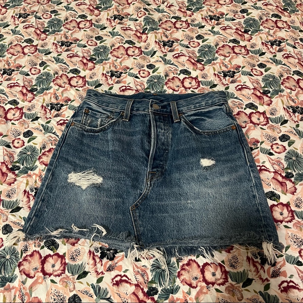 Levi’s High Rise Deconstructed Iconic Skirt